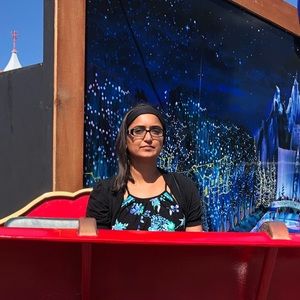 Meet your Posher, Amita